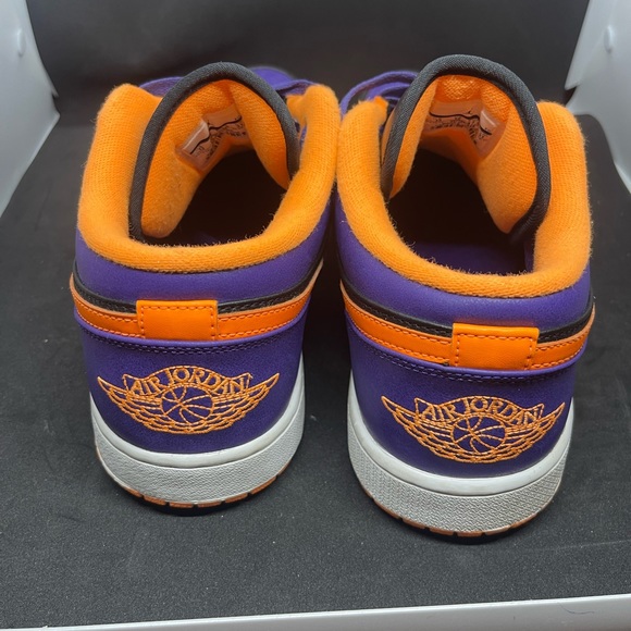 Jordan 1 Low “Citrus Purple” or “Phoenix Sun” 553558-038 - Picture 5 of 10